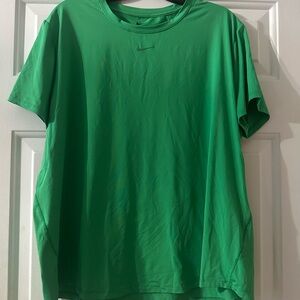 Nike Dri-Fit Green Performance Crewneck Tee Women’s. Size XL